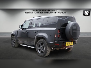 Used Land Rover Defender 2021 for sale - 78289095: Photo