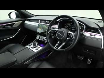 Used Jaguar F-Pace 2023 for sale - 74345702: Photo