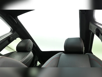 Used Land Rover Discovery Sport 2021 for sale - 75549366: Photo