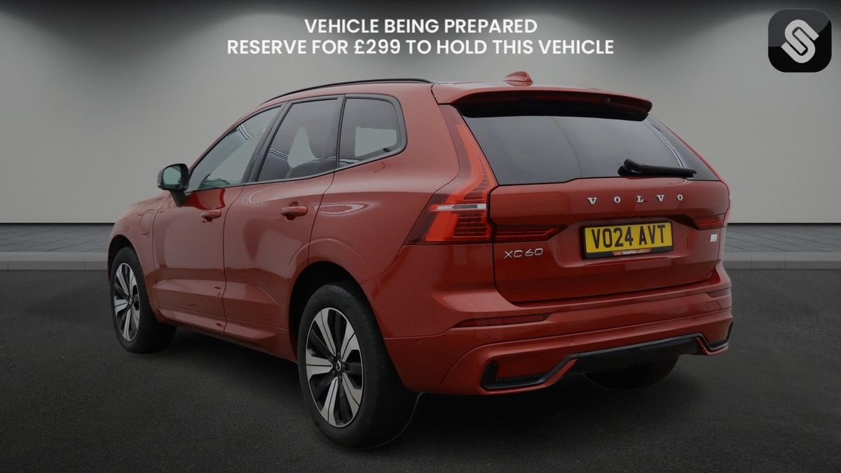 Used Volvo XC60 2024 for sale - 77681551: Photo 3