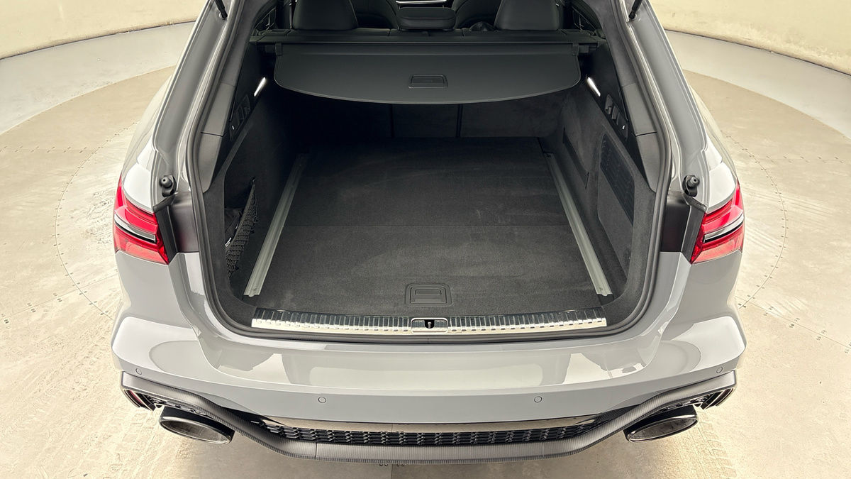 Used Audi RS6 Avant 2025 for sale - 76547570: Photo 11