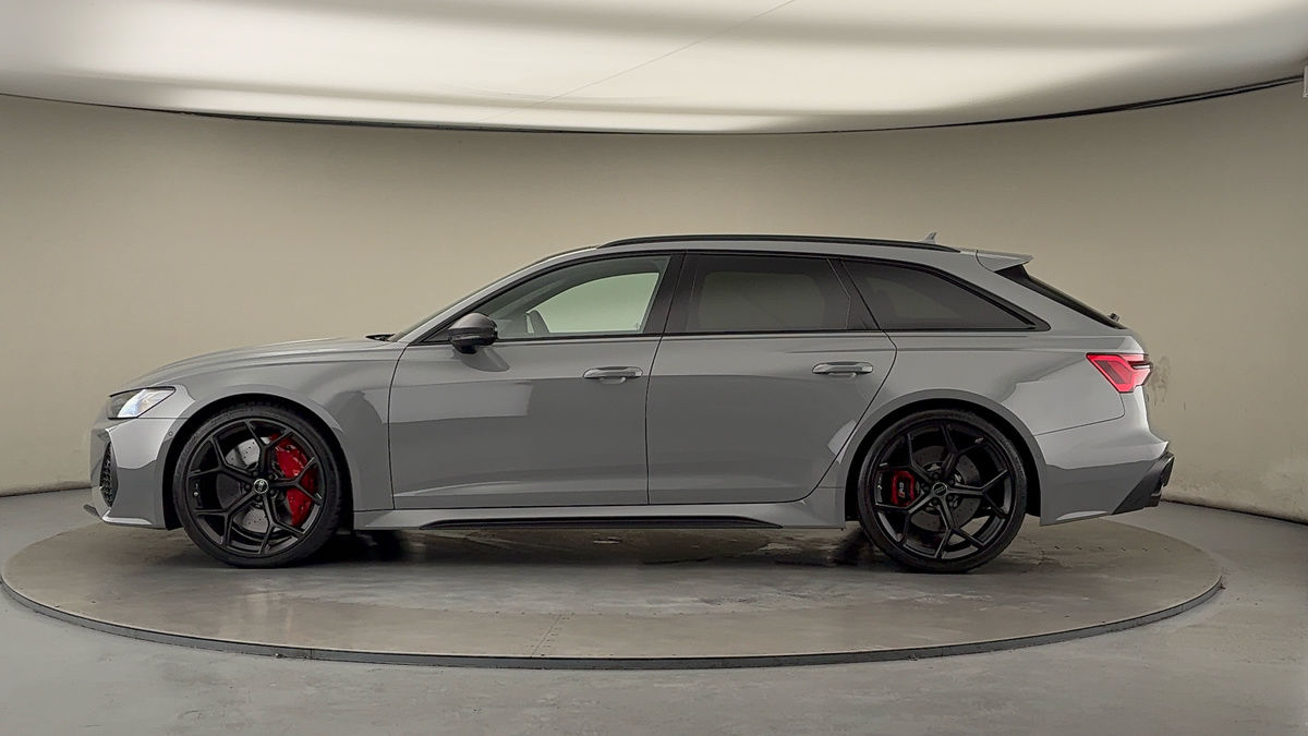 Used Audi RS6 Avant 2025 for sale - 76547570: Photo 15