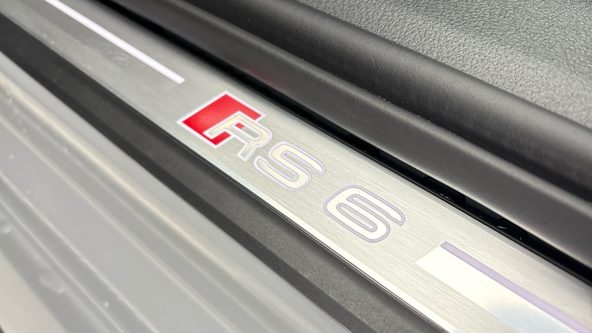 Used Audi RS6 Avant 2025 for sale - 76547570: Photo 26