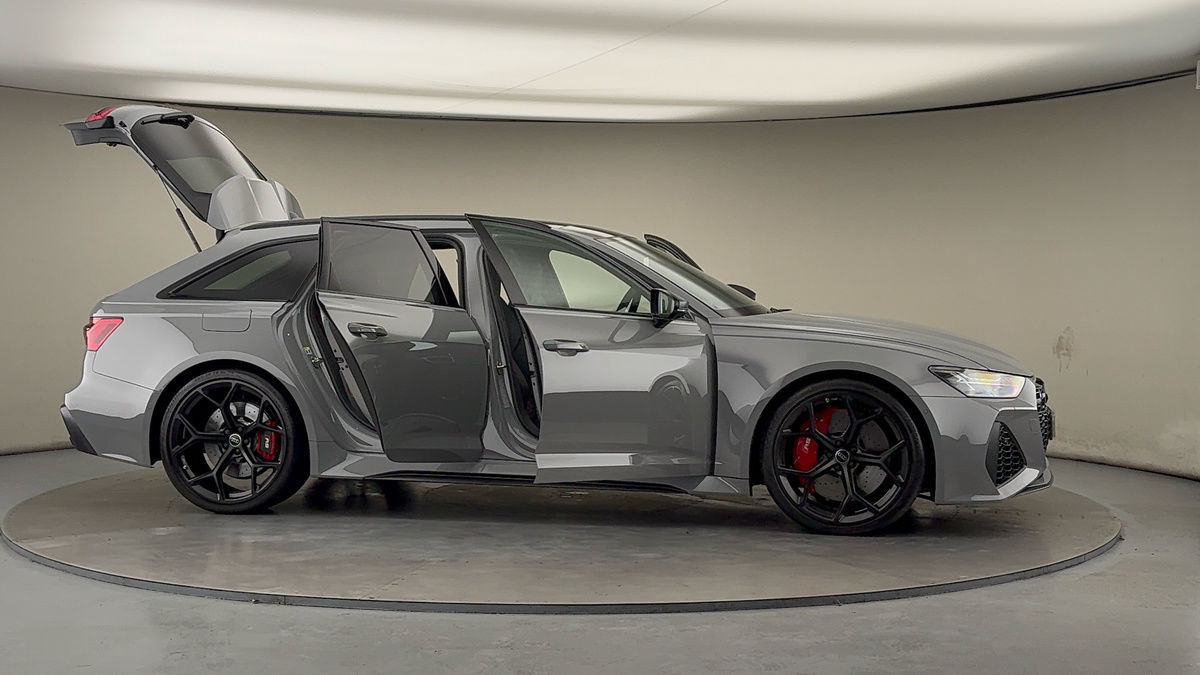 Used Audi RS6 Avant 2025 for sale - 76547570: Photo 59