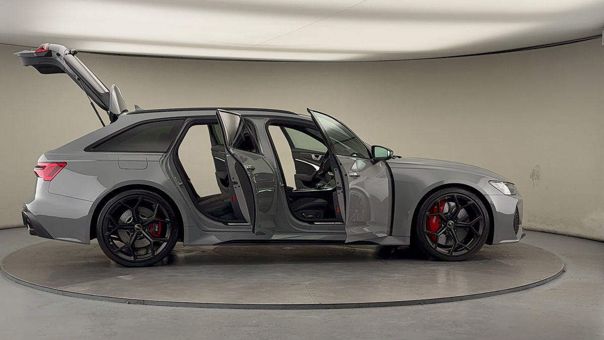 Used Audi RS6 Avant 2025 for sale - 76547570: Photo 60