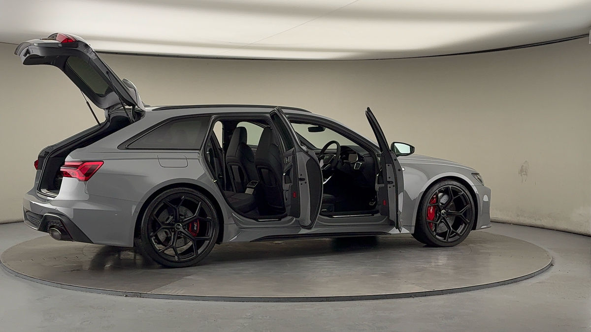 Used Audi RS6 Avant 2025 for sale - 76547570: Photo 61