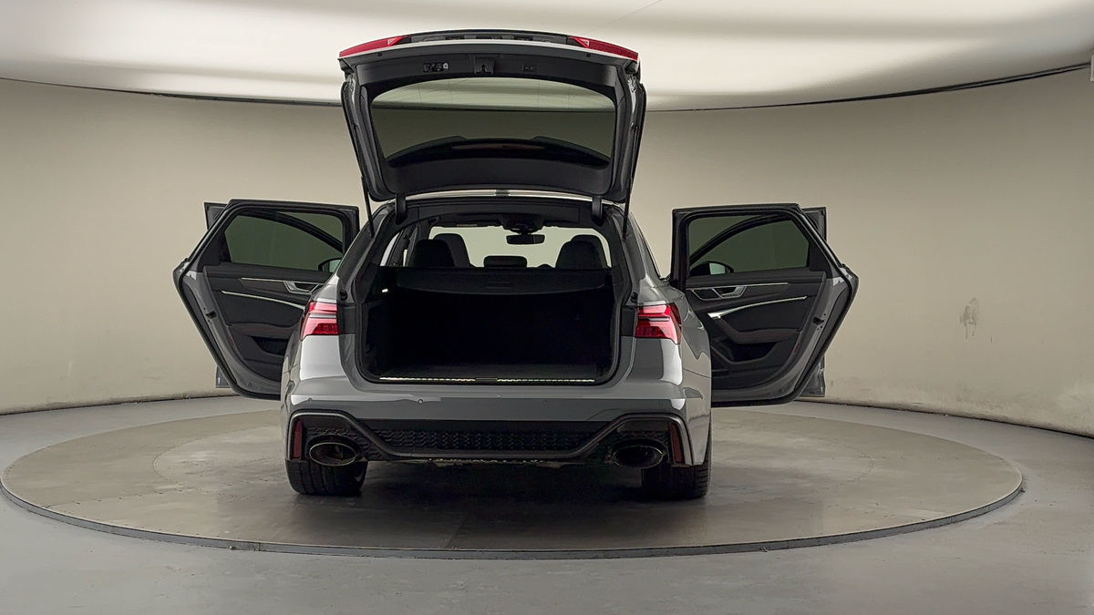 Used Audi RS6 Avant 2025 for sale - 76547570: Photo 64