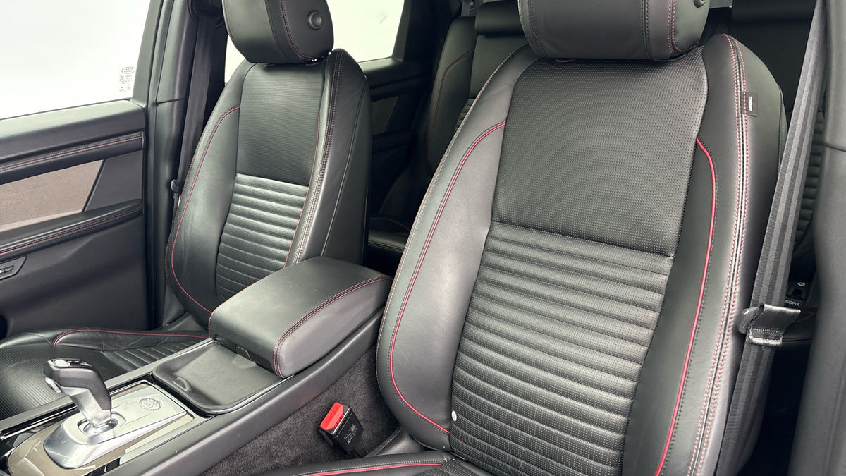 Used Land Rover Discovery Sport 2019 for sale - 77535683: Photo 7