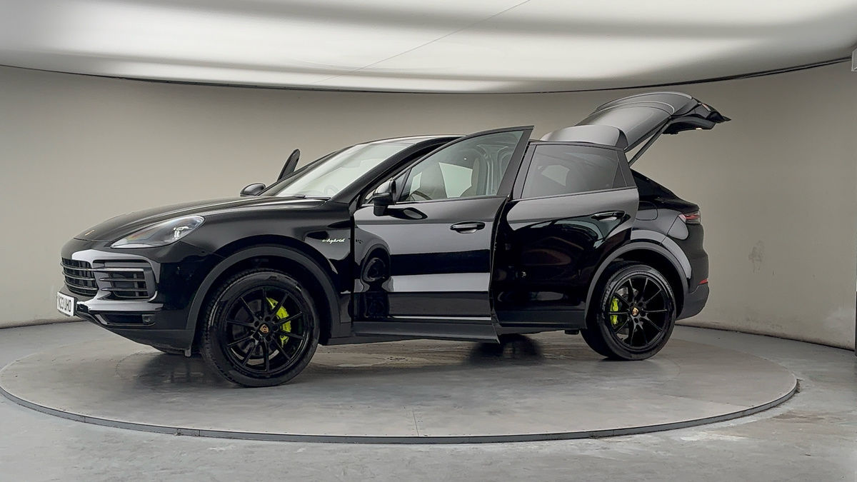 Used Porsche Cayenne 2023 for sale - 77622202: Photo 50