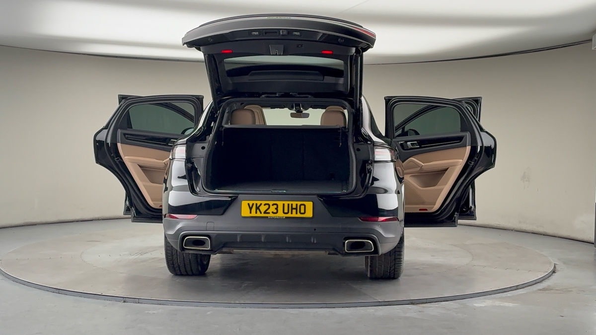 Used Porsche Cayenne 2023 for sale - 77622202: Photo 62