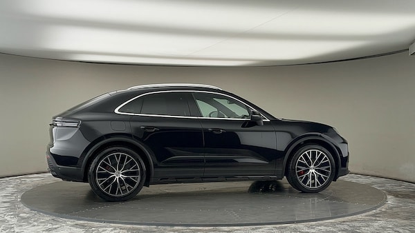 Used Porsche Macan 2024 for sale - 75729969: Photo 38