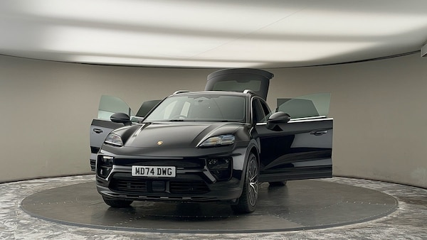 Used Porsche Macan 2024 for sale - 75729969: Photo 50