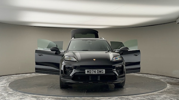 Used Porsche Macan 2024 for sale - 75729969: Photo 51
