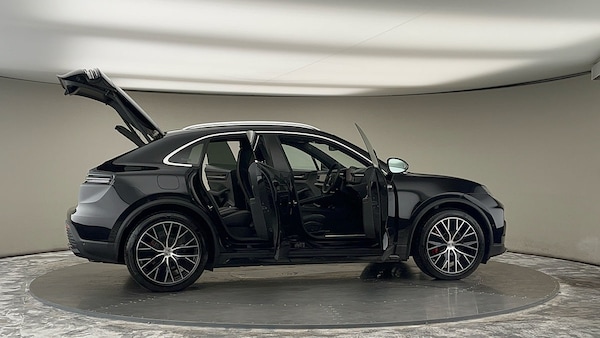 Used Porsche Macan 2024 for sale - 75729969: Photo 56