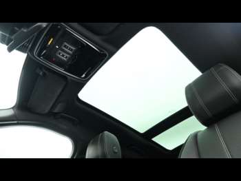 Used Land Rover Range Rover Velar 2021 for sale - 74968756: Photo