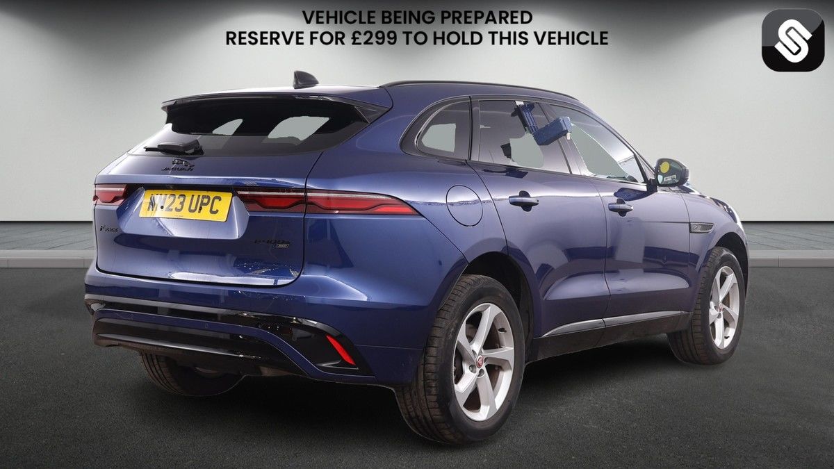 Used Jaguar F-Pace 2023 for sale - 77766099: Photo 4