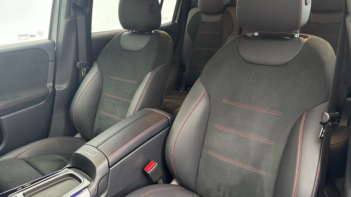 Used Mercedes-Benz GLB 2025 for sale - 76520949: Photo 7