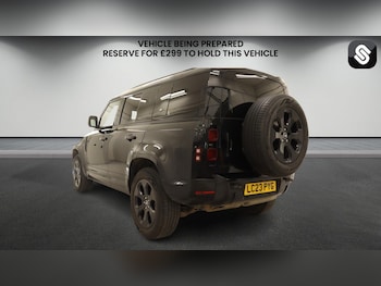 Used Land Rover Defender 2023 for sale - 78182405: Photo