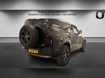 Used Land Rover Defender 2023 for sale - 78182405: Photo