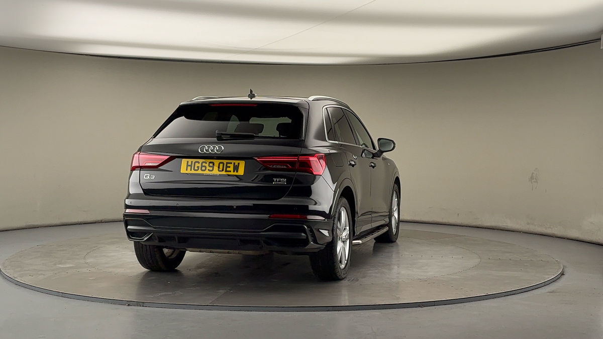 Used Audi Q3 2020 for sale - 77027793: Photo 40