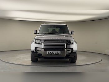 Used Land Rover Defender 110 2023 for sale - 78638443: Photo