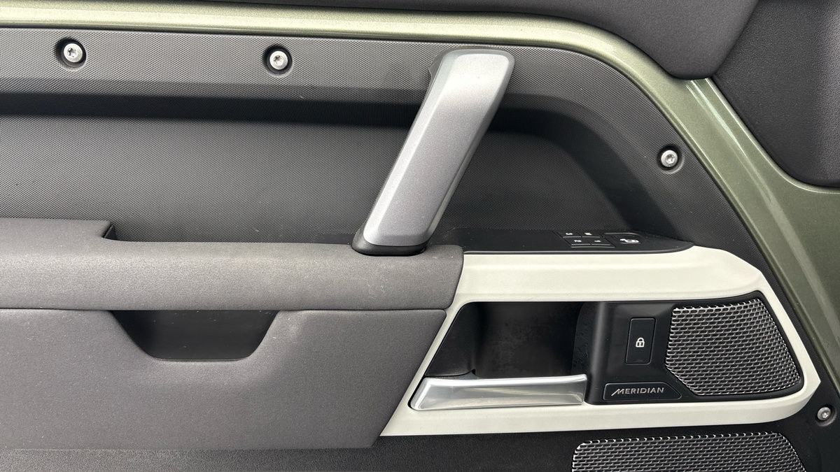 Used Land Rover Defender 110 2021 for sale - 77521797: Photo 19