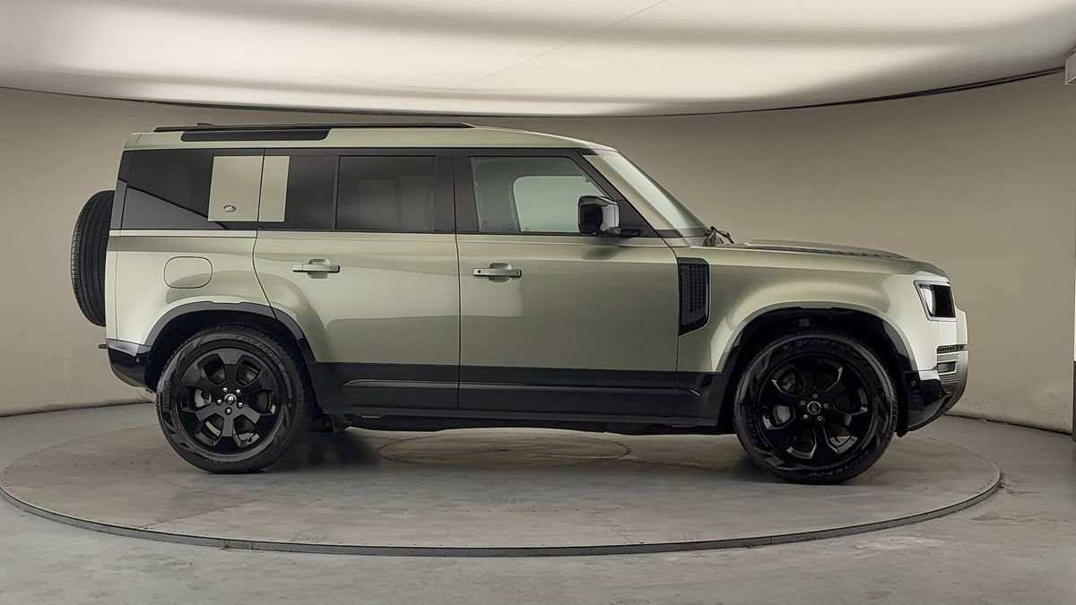 Used Land Rover Defender 110 2021 for sale - 77521797: Photo 36