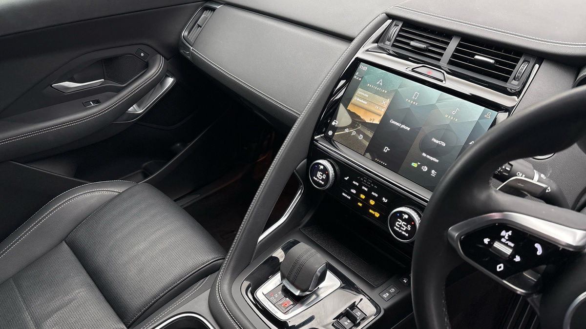 Used Jaguar E-Pace 2023 for sale - 76655654: Photo 18