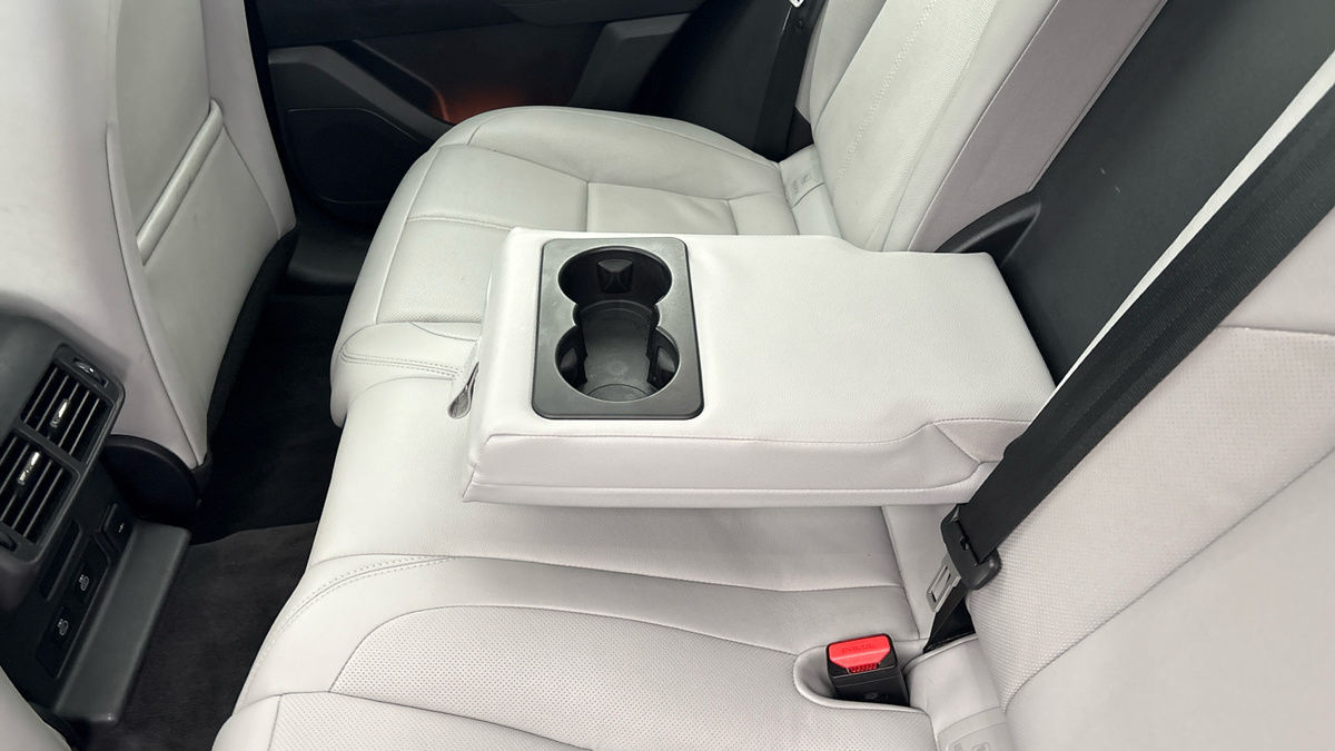 Used Land Rover Range Rover Velar 2023 for sale - 77228050: Photo 9