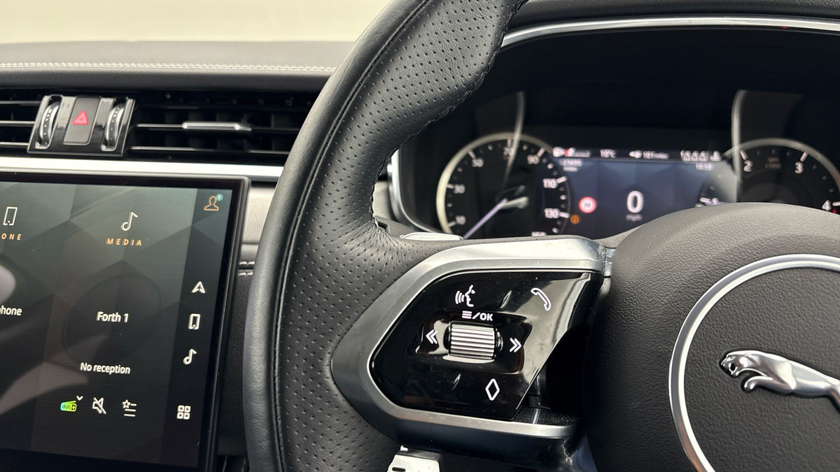 Used Jaguar F-Pace 2022 for sale - 77277080: Photo 13