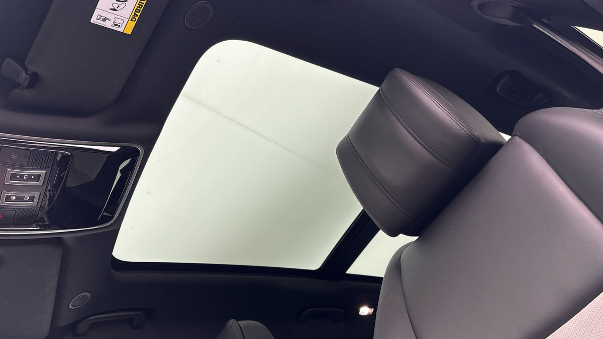 Used Land Rover Range Rover Velar 2023 for sale - 78004141: Photo 6