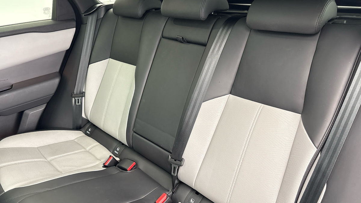 Used Land Rover Range Rover Velar 2023 for sale - 78004141: Photo 8