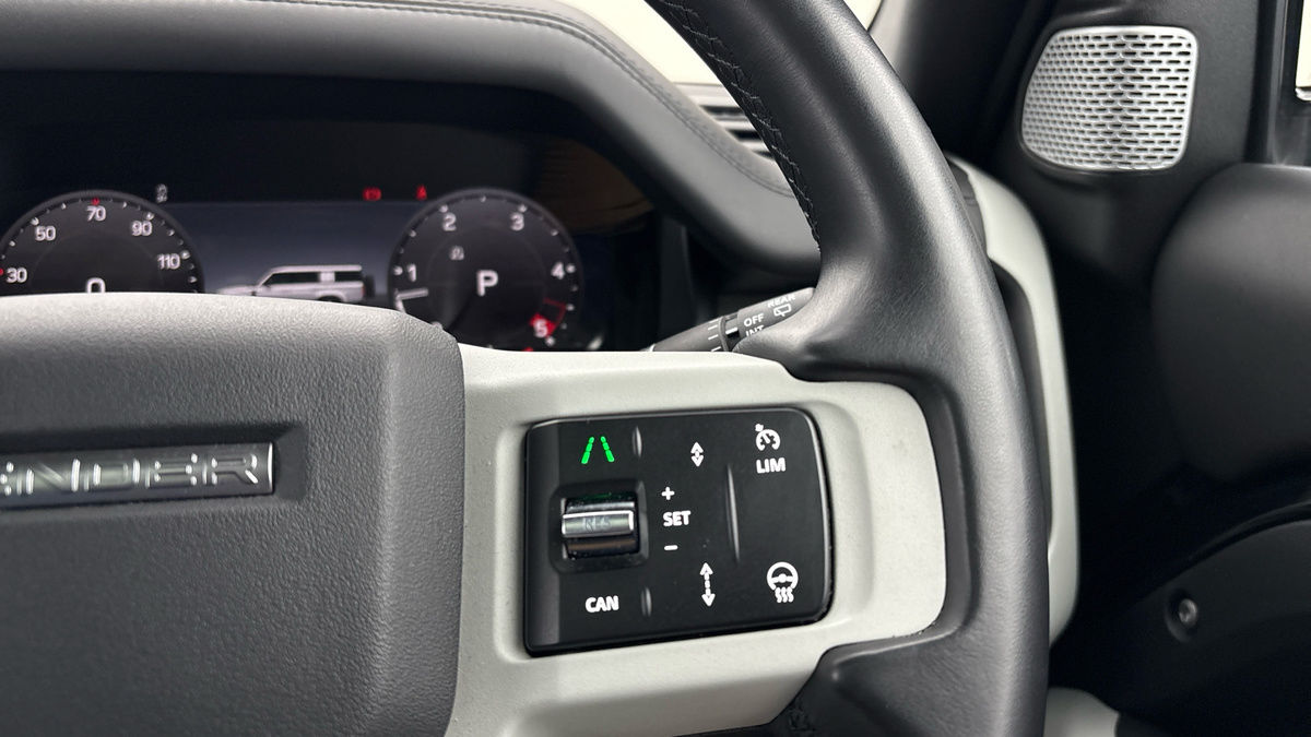 Used Land Rover Defender 130 2023 for sale - 78018077: Photo 14