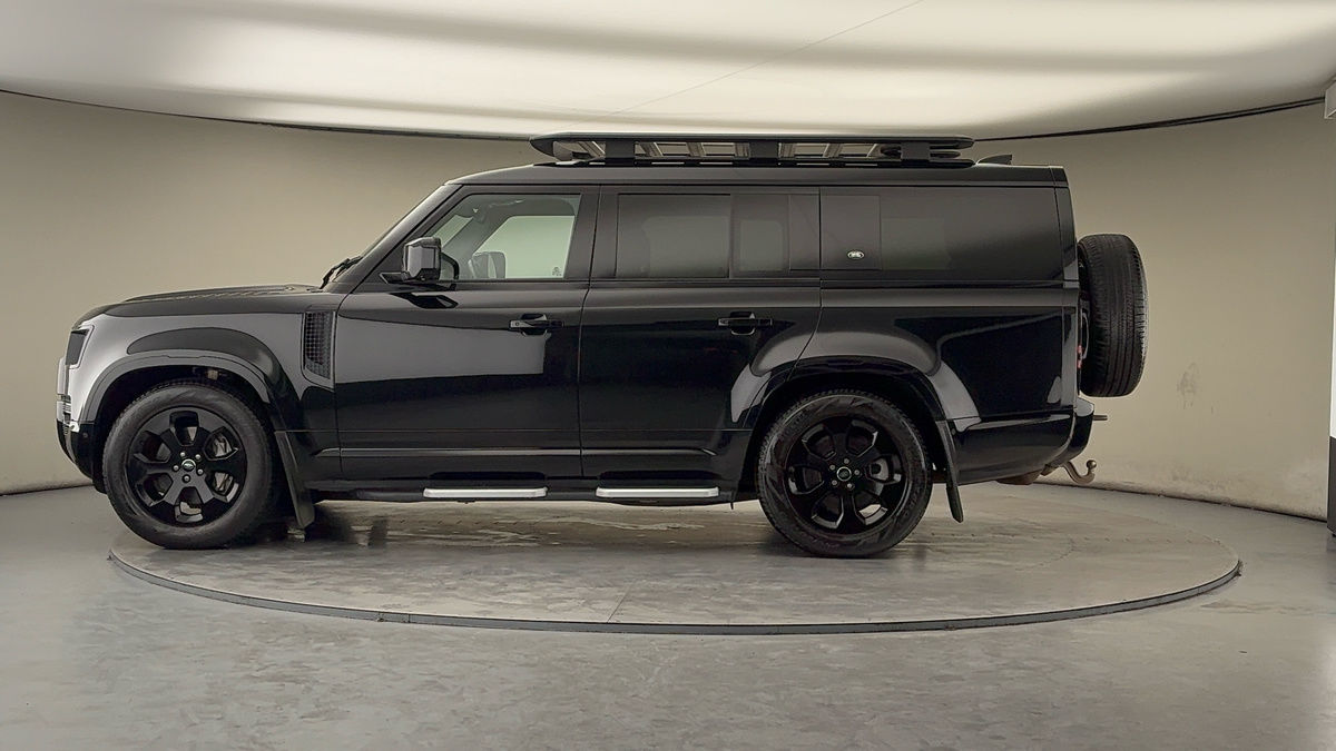 Used Land Rover Defender 130 2023 for sale - 78018077: Photo 15