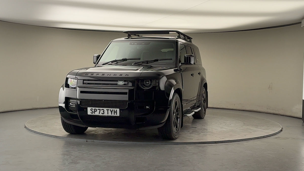 Used Land Rover Defender 130 2023 for sale - 78018077: Photo 32