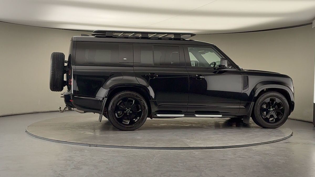 Used Land Rover Defender 130 2023 for sale - 78018077: Photo 38