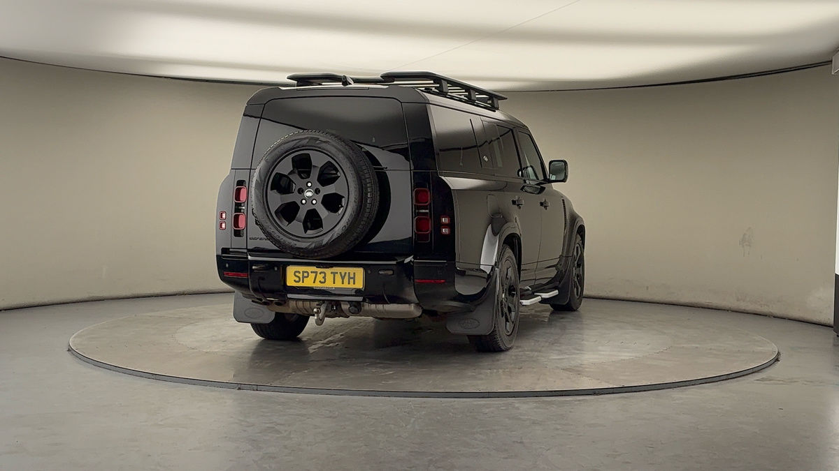 Used Land Rover Defender 130 2023 for sale - 78018077: Photo 41