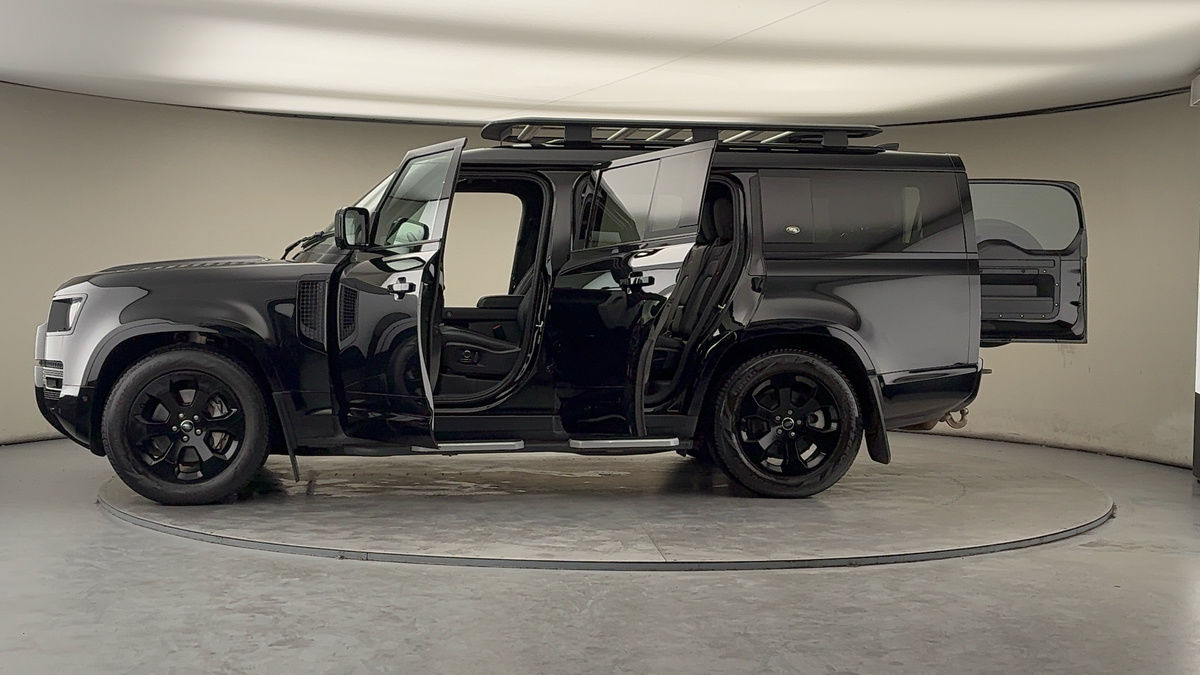 Used Land Rover Defender 130 2023 for sale - 78018077: Photo 48