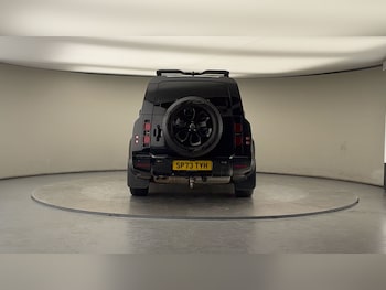 Used Land Rover Defender 130 2023 for sale - 78018077: Photo