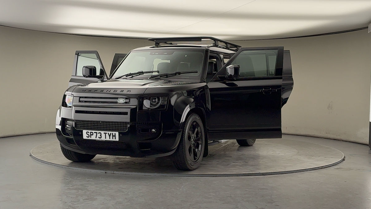 Used Land Rover Defender 130 2023 for sale - 78018077: Photo 51