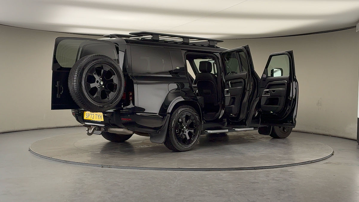 Used Land Rover Defender 130 2023 for sale - 78018077: Photo 59