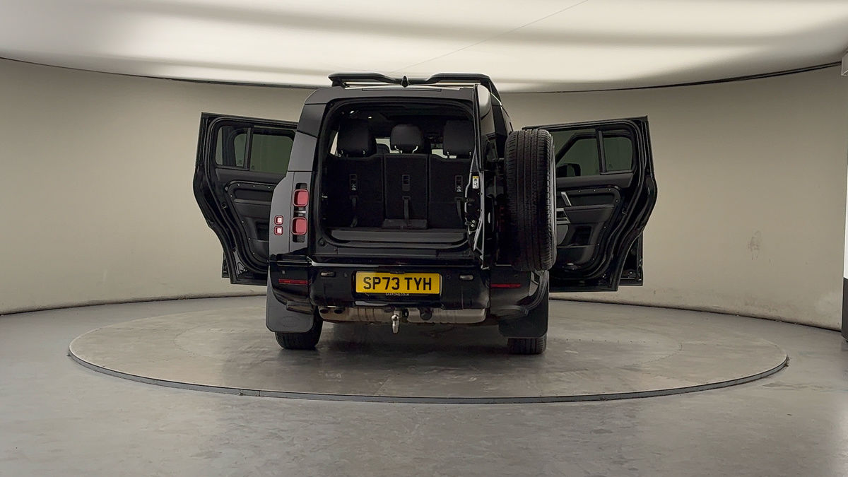 Used Land Rover Defender 130 2023 for sale - 78018077: Photo 61
