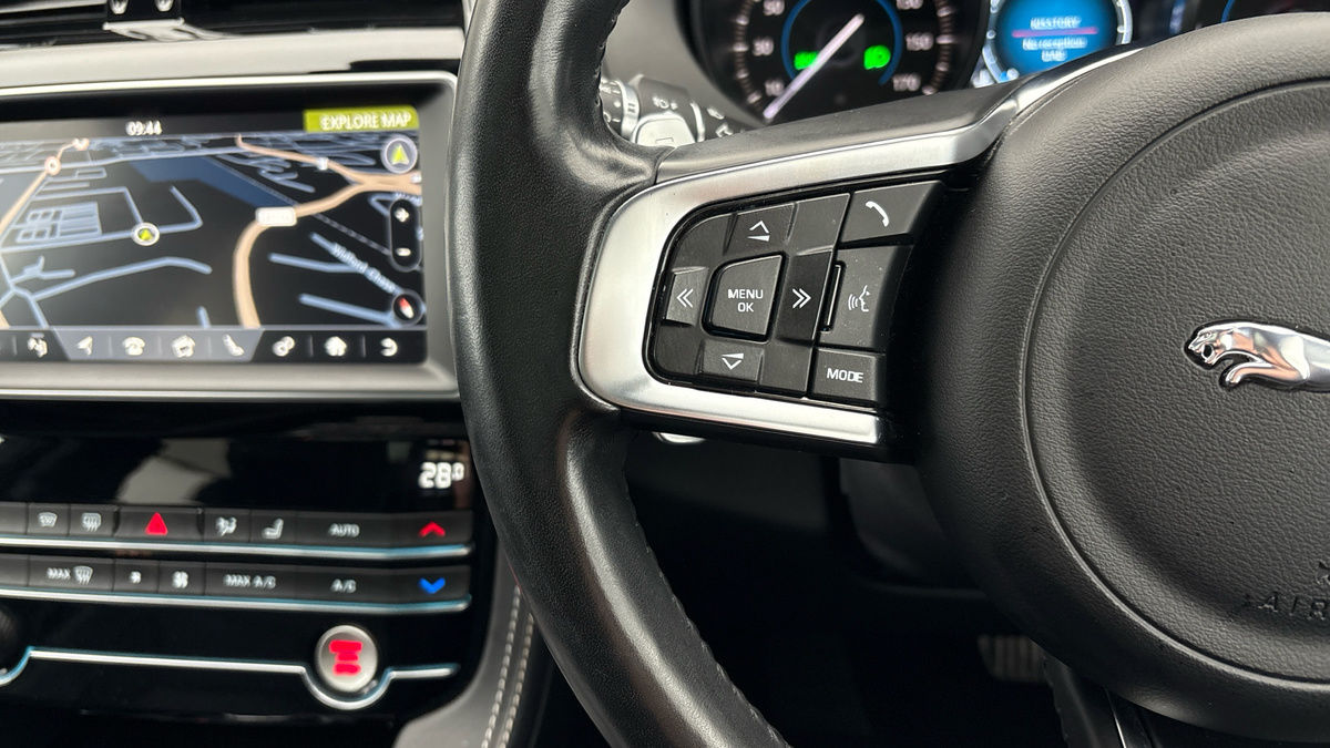 Used Jaguar F-Pace 2019 for sale - 77423139: Photo 13