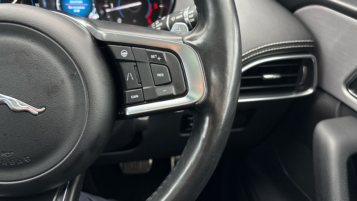 Used Jaguar F-Pace 2019 for sale - 77423139: Photo 14