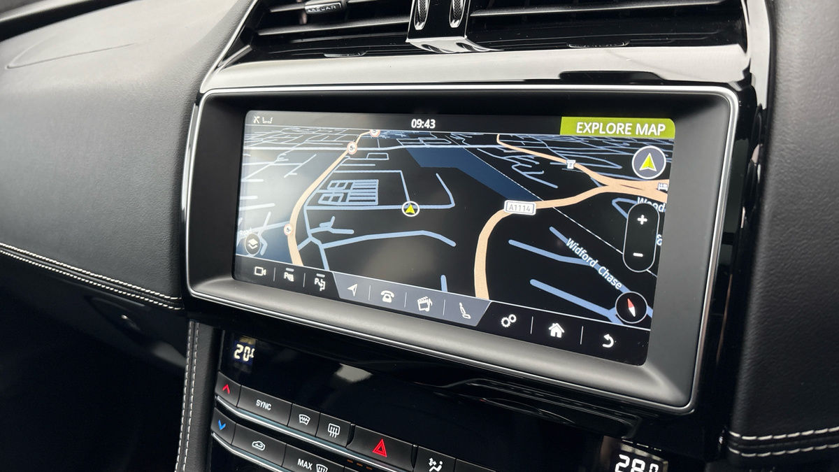 Used Jaguar F-Pace 2019 for sale - 77423139: Photo 17