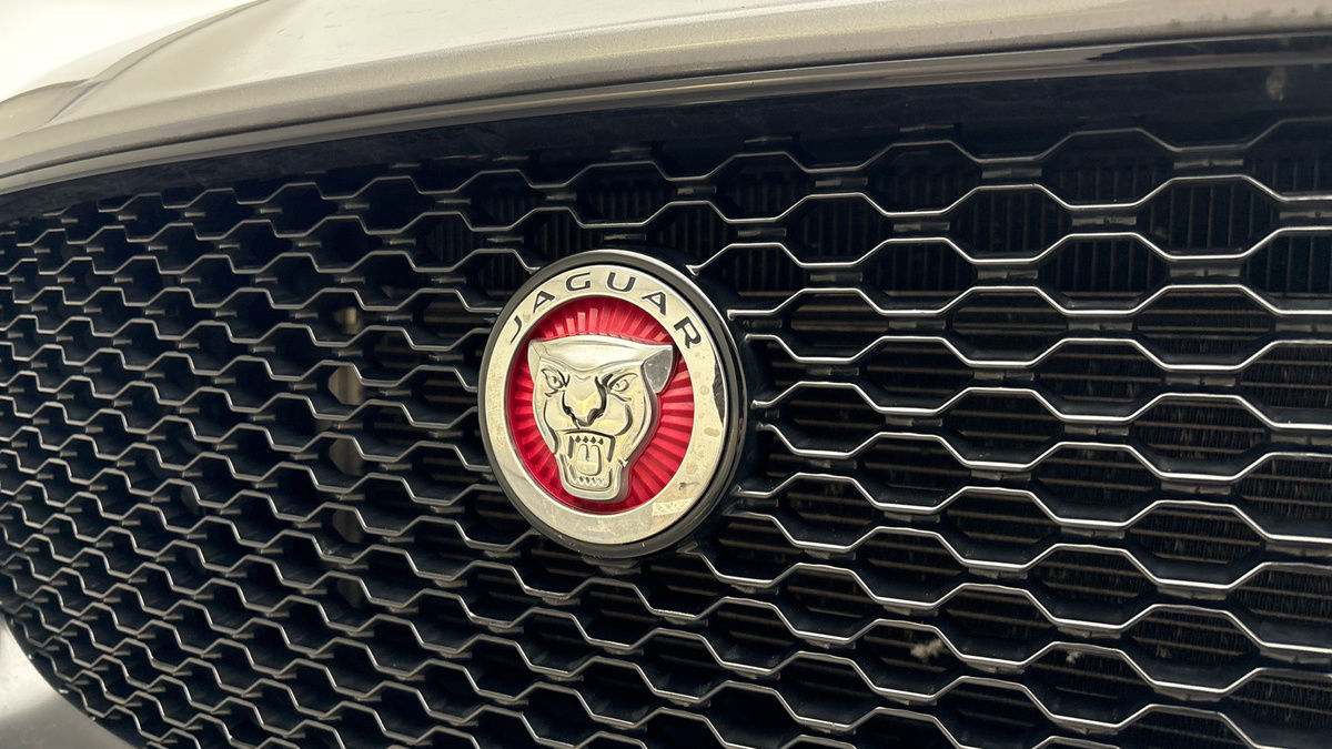 Used Jaguar F-Pace 2019 for sale - 77423139: Photo 24