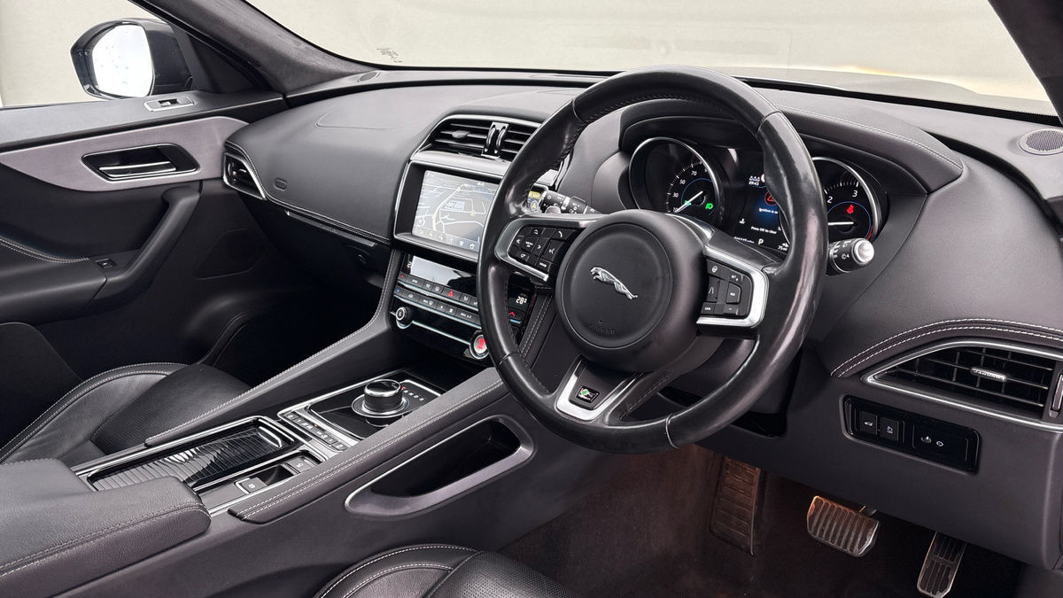 Used Jaguar F-Pace 2019 for sale - 77423139: Photo 5