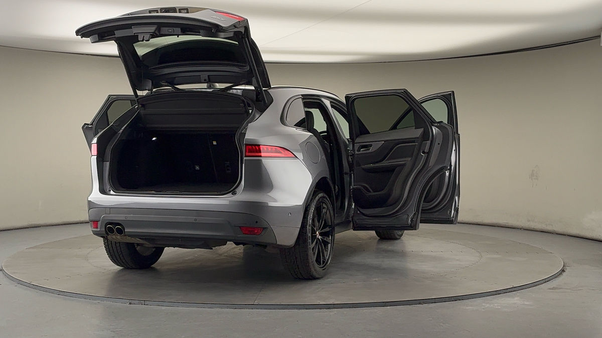 Used Jaguar F-Pace 2019 for sale - 77423139: Photo 59