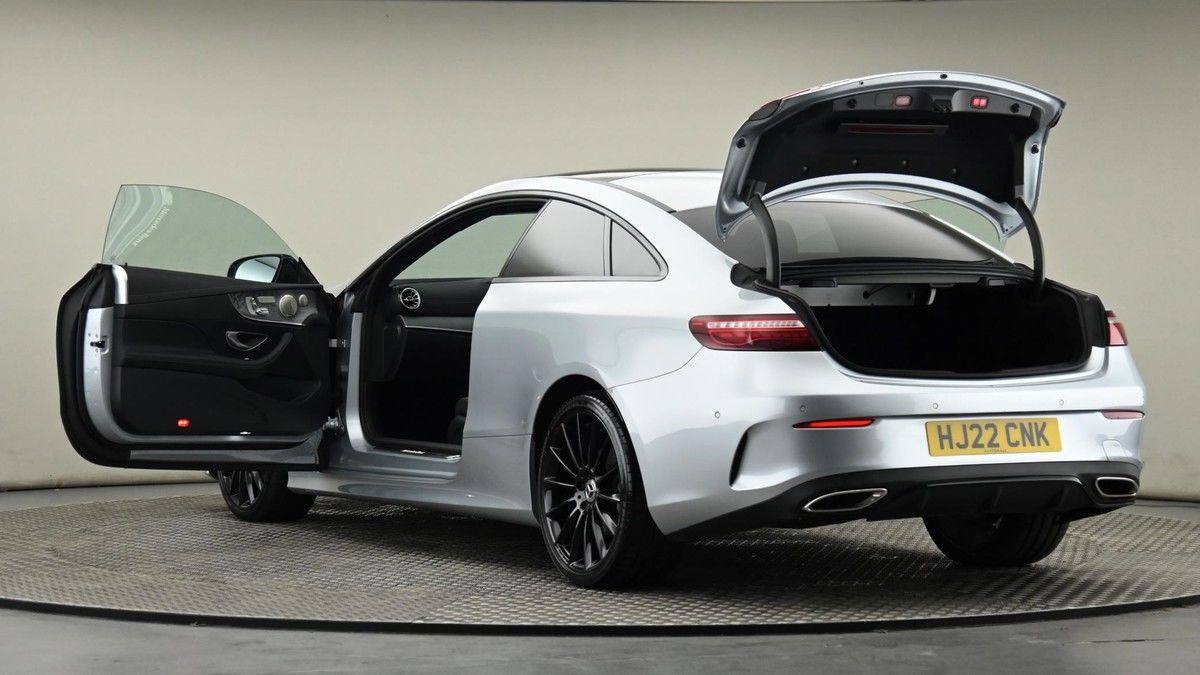 Used Mercedes-Benz E-Class 2022 for sale - 75057394: Photo 29