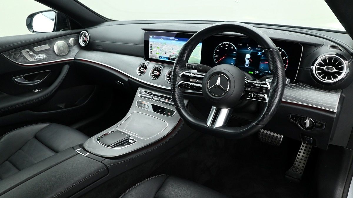 Used Mercedes-Benz E-Class 2022 for sale - 75057394: Photo 3